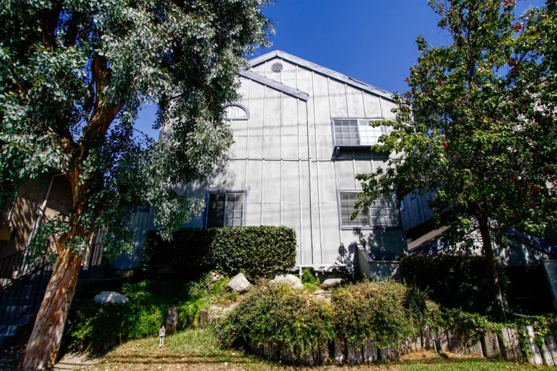 The landscaping around Crestgate in Panorama City California