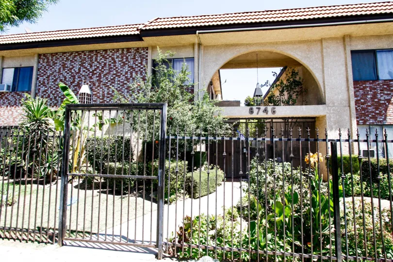 The address written above the entrance of Tobias Condominiums