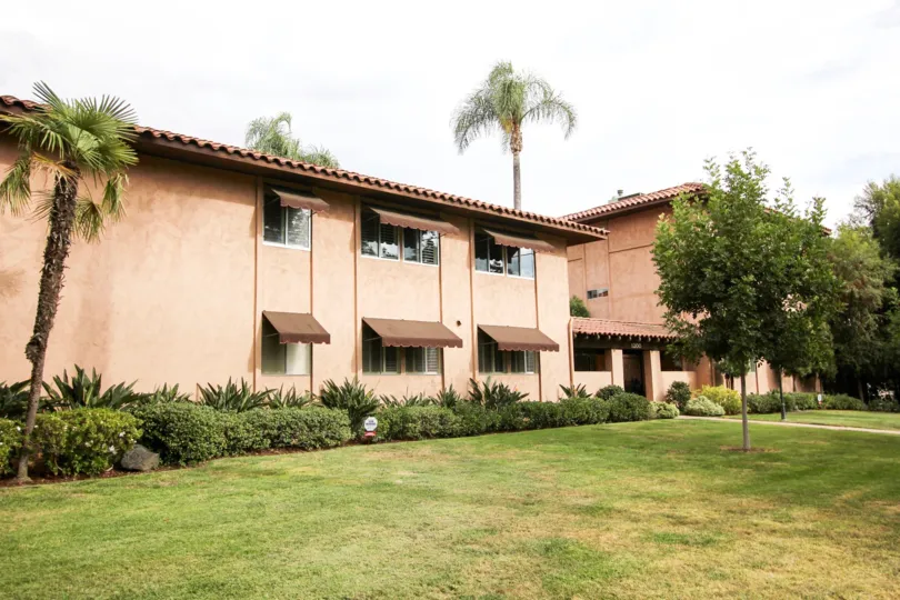 The landscaping in front of 1200 S Orange Grove Blvd