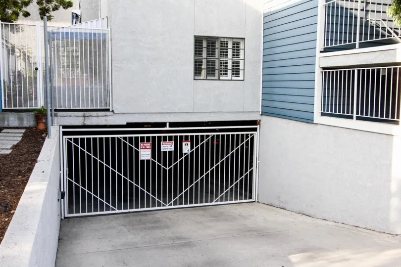 The parking for 1245 Cordova St