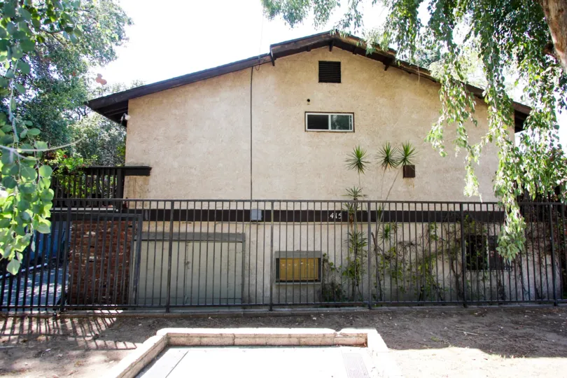 The fence around 1415 El Sereno