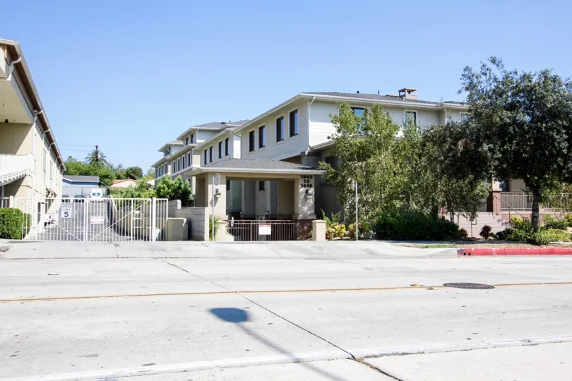 The view of 1448 N Fair Oaks Ave