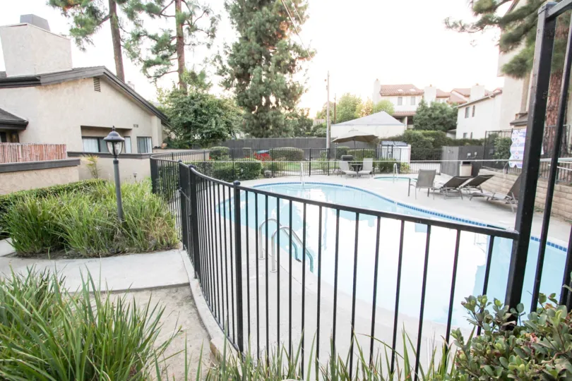 The pool at 1484 Corson St in Pasadena, California