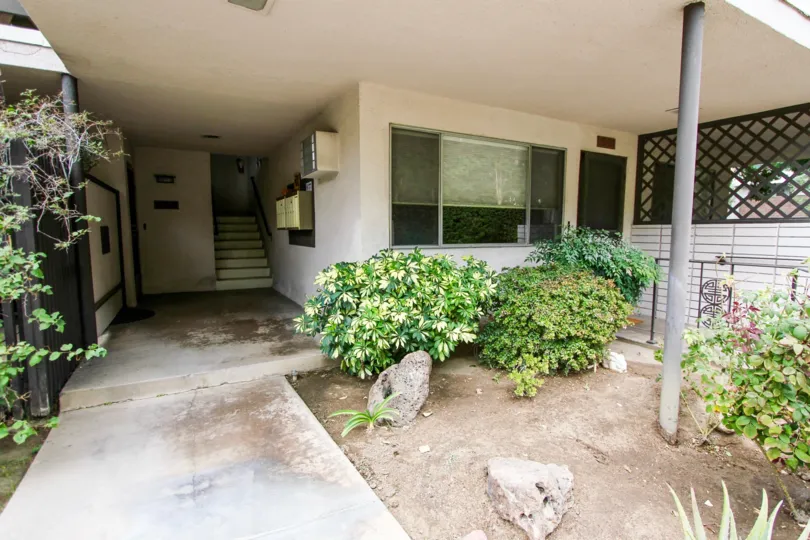 The landscaping at 355 S Euclid Ave