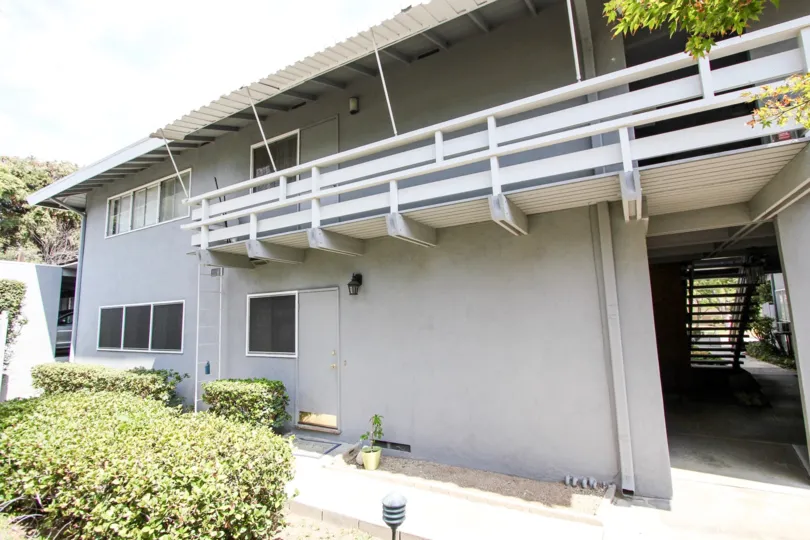 The balconies around 365 Hastings Ranch Rd