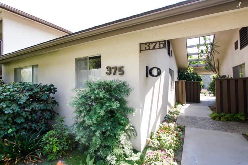 The address at 375 Cliff Dr on the building