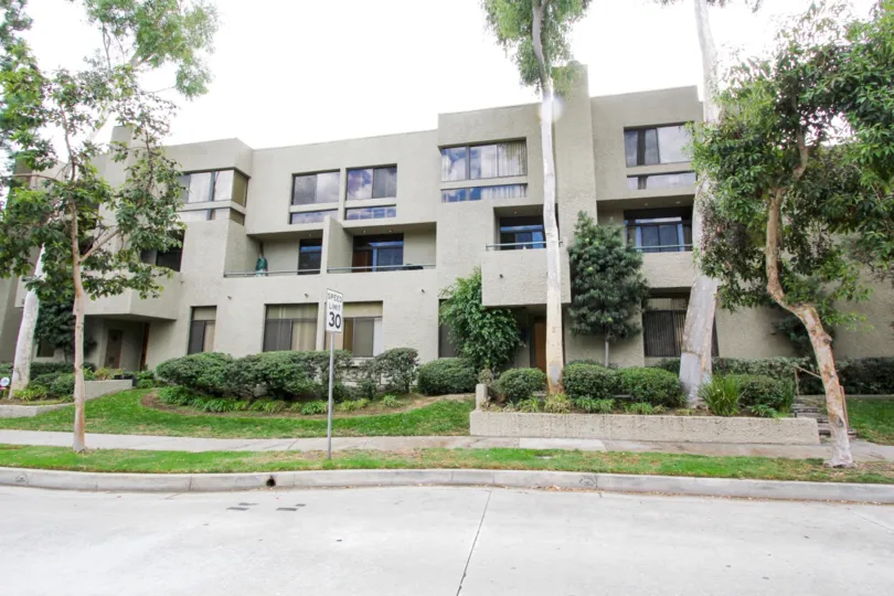The view of 484 E California Blvd from the street