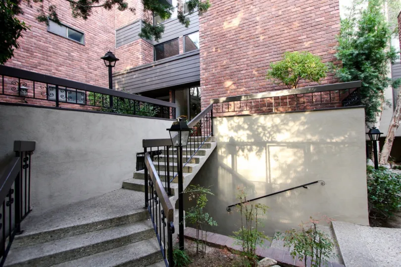 The stairs leading up to 700 South Lake Avenue