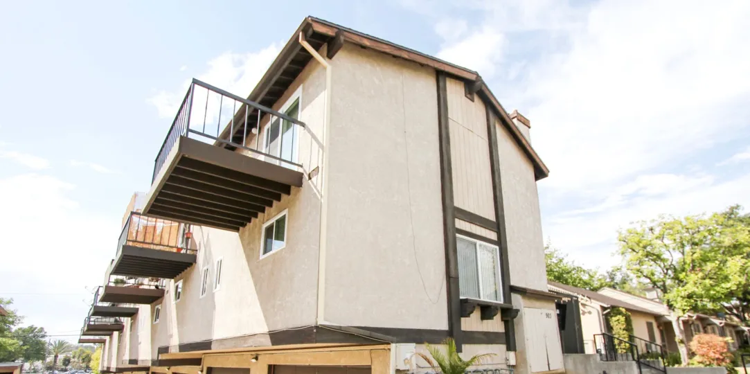 The balcony seen at 903 S Marengo Ave in Pasadena, California