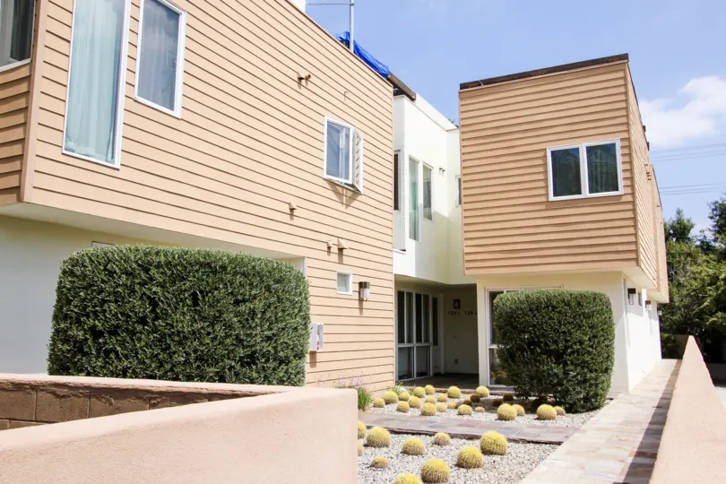 The sidewalk through Allen Villa
