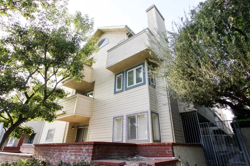 The view of the California Villas building in Pasadena, California