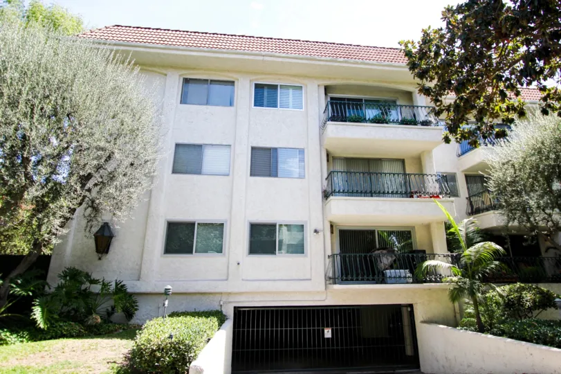 The view of Casa Serena in Pasadena, California