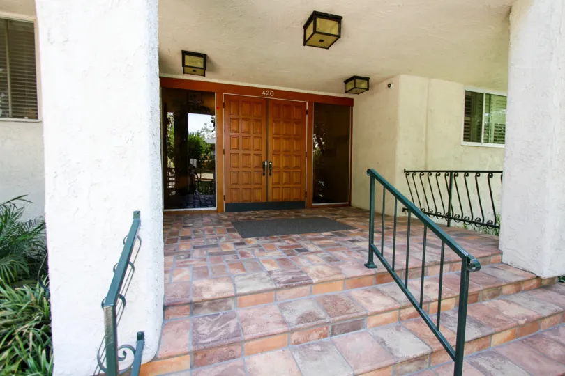 The entryway at Casa Serena in Pasadena, California