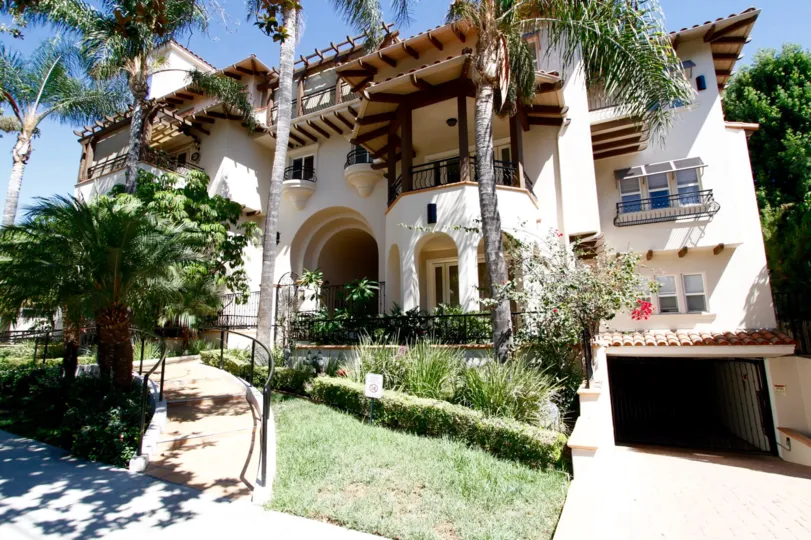 The Corta Bella building in Pasadena, California