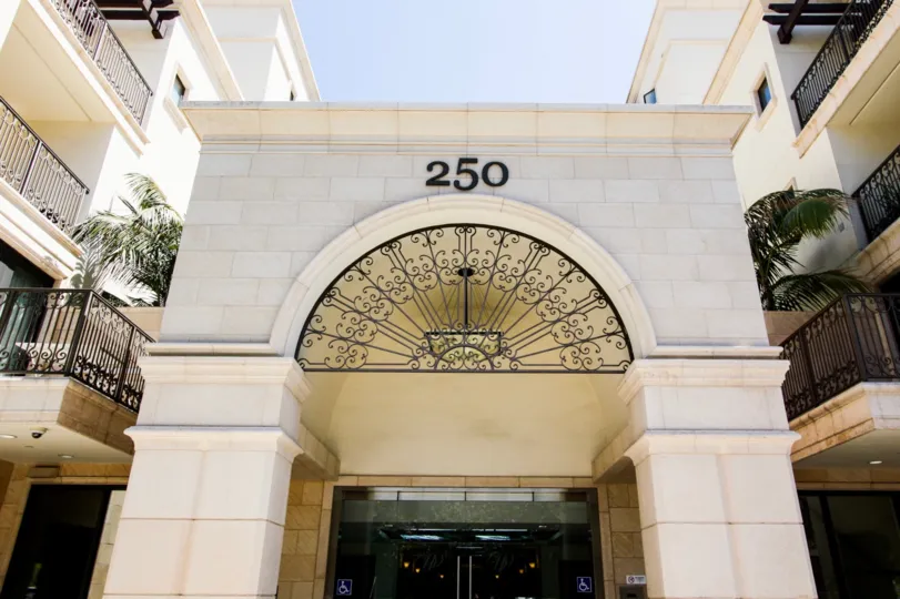 The address for De Lacey Place in Pasadena, California