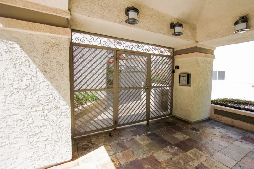 The entrance into Del Mar Terrace