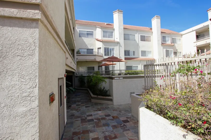 The common area at Del Mar Terrace