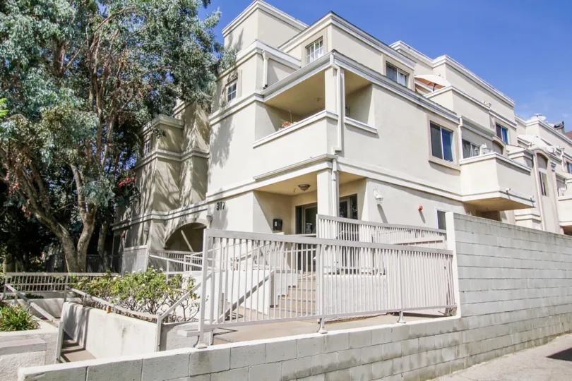 A view of the Del Mar Villa building in Pasadena, California