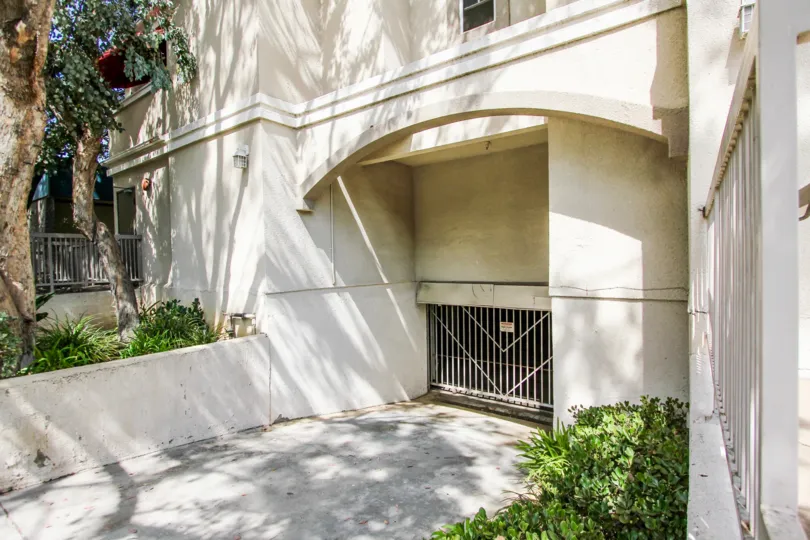 The parking gate into the private parking for Del Mar Villa