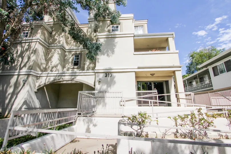 The Del Mar Villa building in Pasadena, California