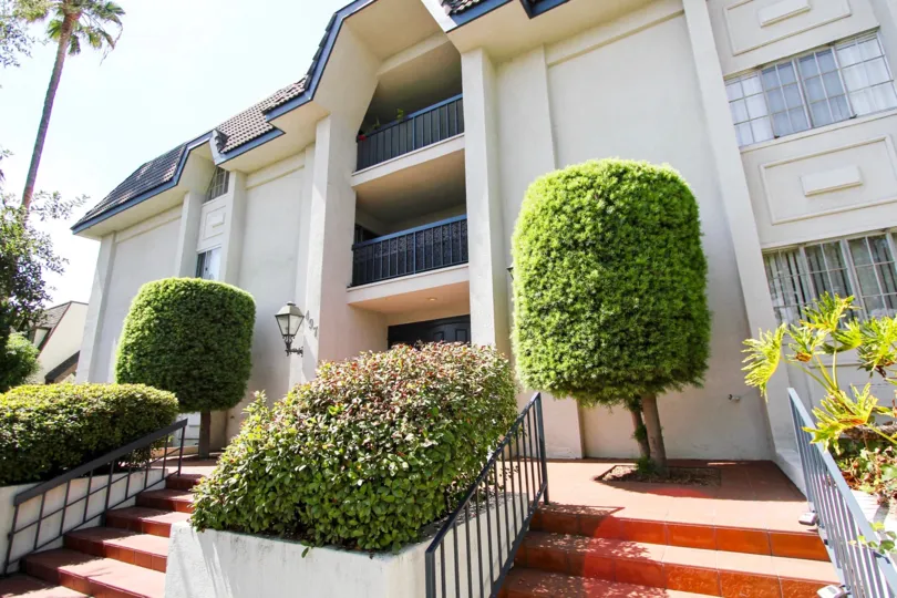 The manicured bushes around El Molino Arms in Pasadena, California
