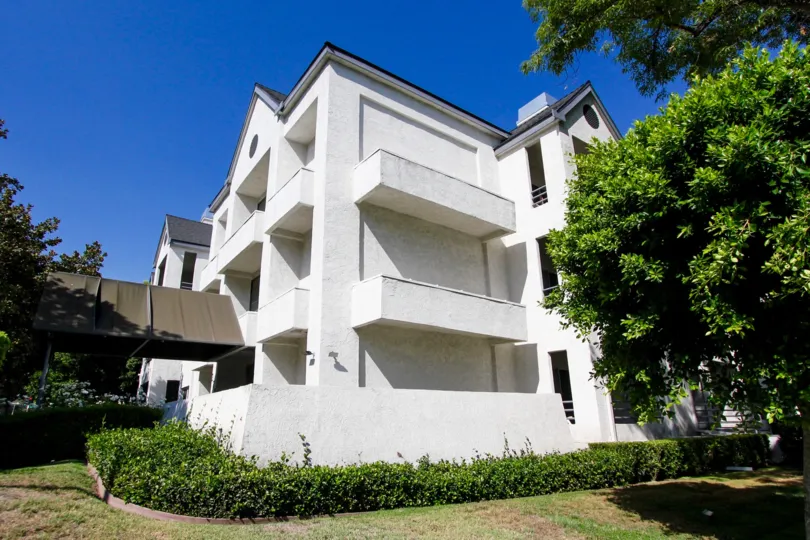 The balconies seen at El Molino Terrace