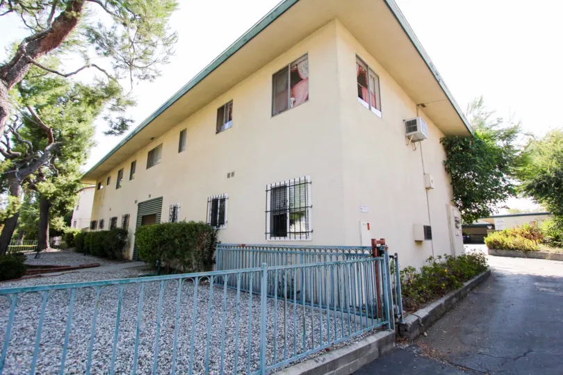 The gravel around the landscaping at El Nido