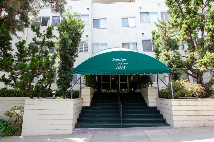The entrance into Hastings Towers in Pasadena, California