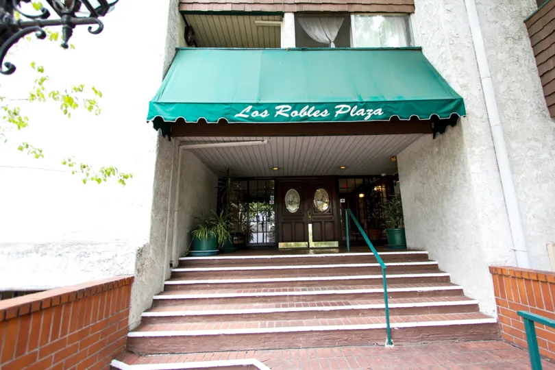 The entrance into Los Robles Plaza