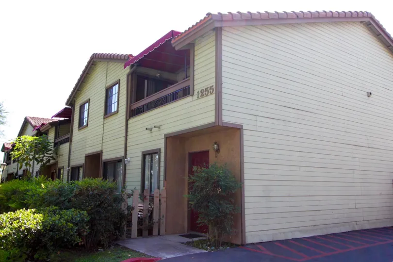 The entryway into homes at Los Robles Townhomes