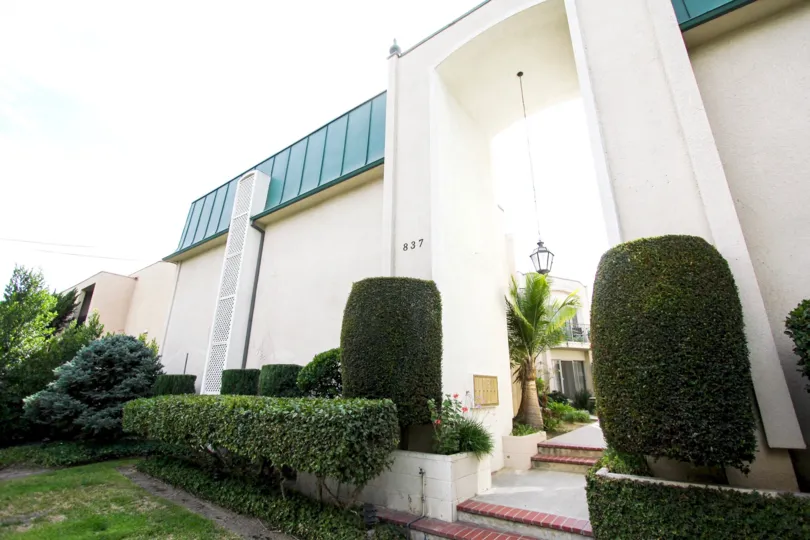 The address for Magnolia Court at the entrance