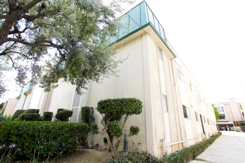 The view of Magnolia Court in Pasadena, California