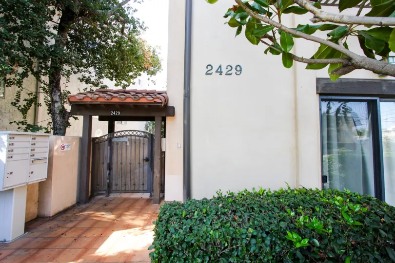 The address on the Mohawk Villa building