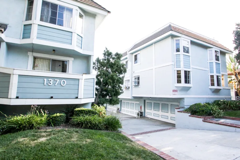 The yard in front of Nantucket Townhomes in Pasadena, California