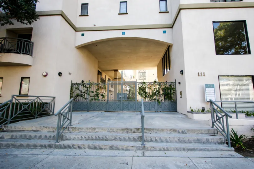 The stairs leading up to the Oak Knoll Manor in Pasadena, California