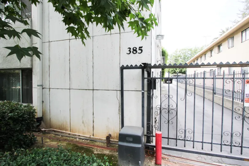 The address for Oakland Towers North