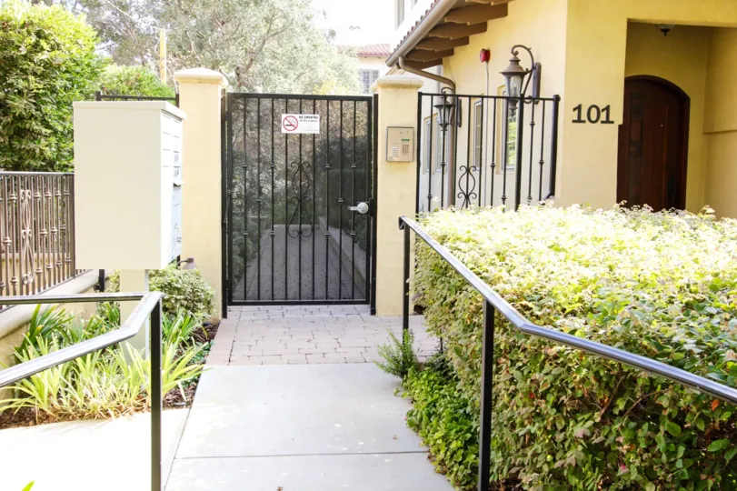 The entryway into Oswego Villas