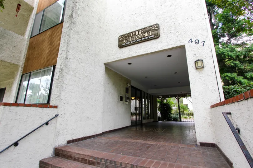 The entryway into Park California in Pasadena, California
