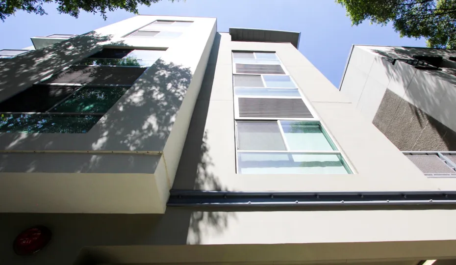 The windows in the Pasadena Place