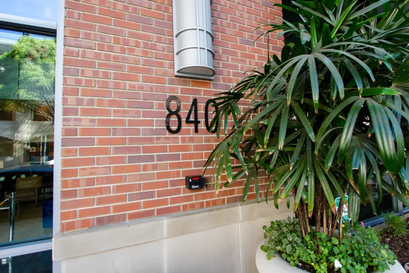 The address for Prado on Lake Avenue