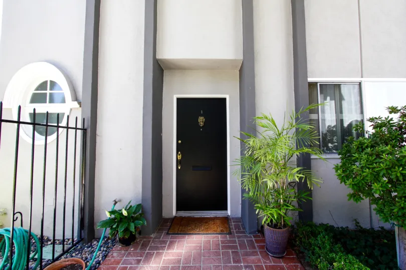 The entrance into Six Two Five