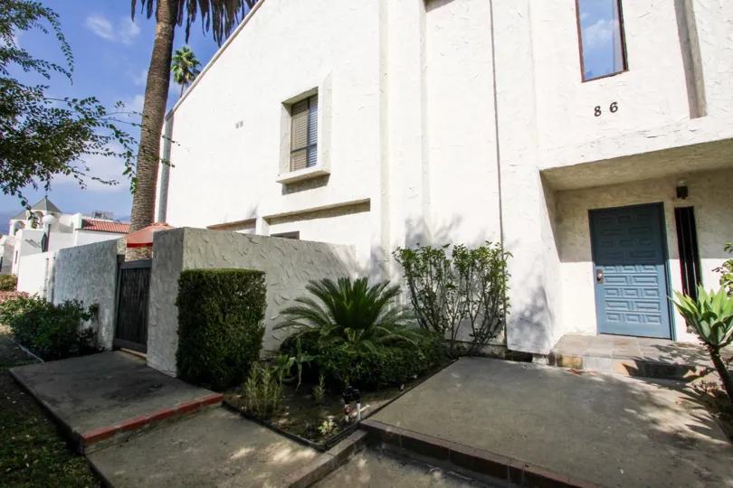 The sidewalk up to South Sierra Madre
