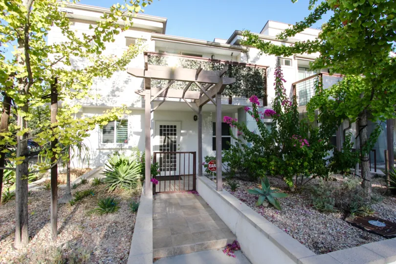 The sidewalk up to Villa Catalina in Pasadena, California