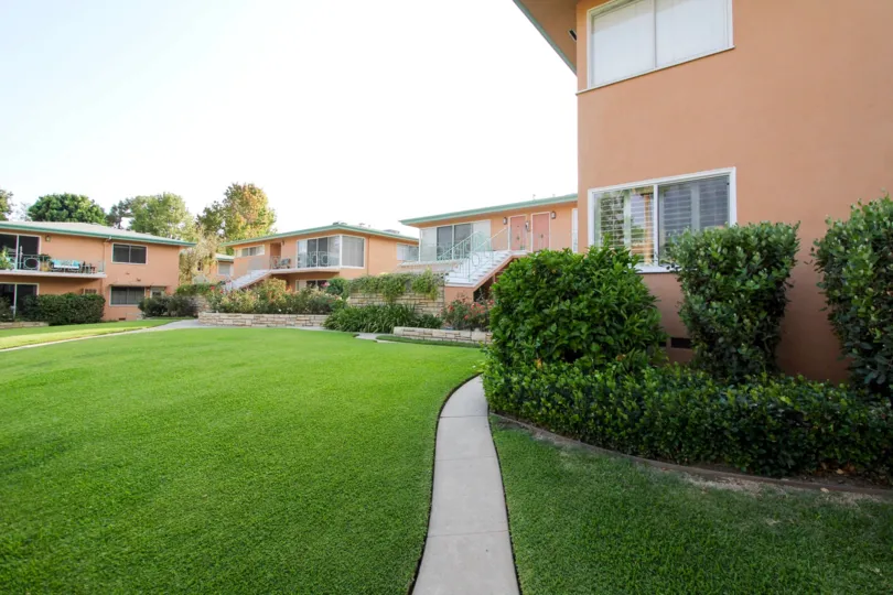 The yard in front of Villa San Pasqual II