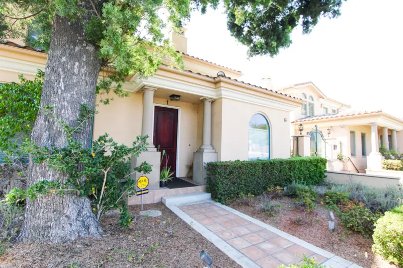 The entryway up to Villa Verona in Pasadena, California