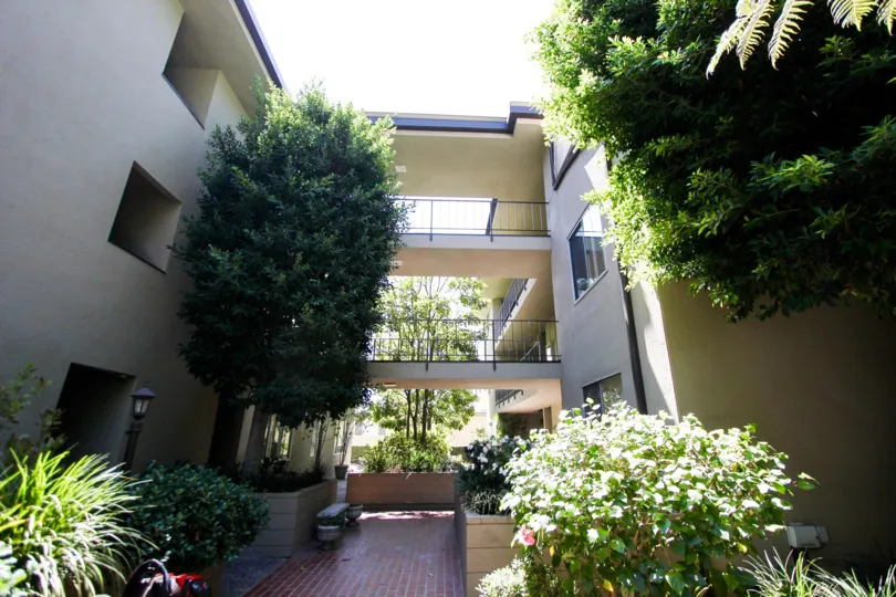 The walkway through the Waverly House in Pasadena, California