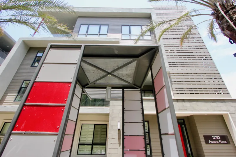 Cleo, playa vista, California is A beautiful sky high well construct building which have elegant colour and shiny bright glass windows. Lots of green trees enhance its beauty. A sunny bright day give it an amazing look.