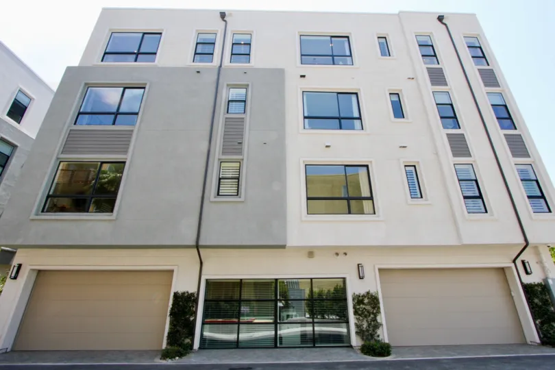upward view of the amazingly beautiful Cleo, Playa Vista, California