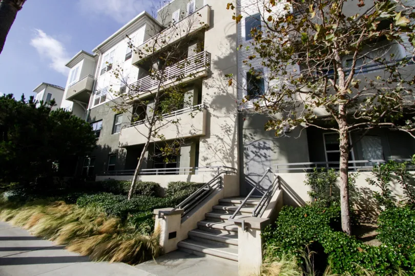 The architecture of the Coronado Playa Vista building