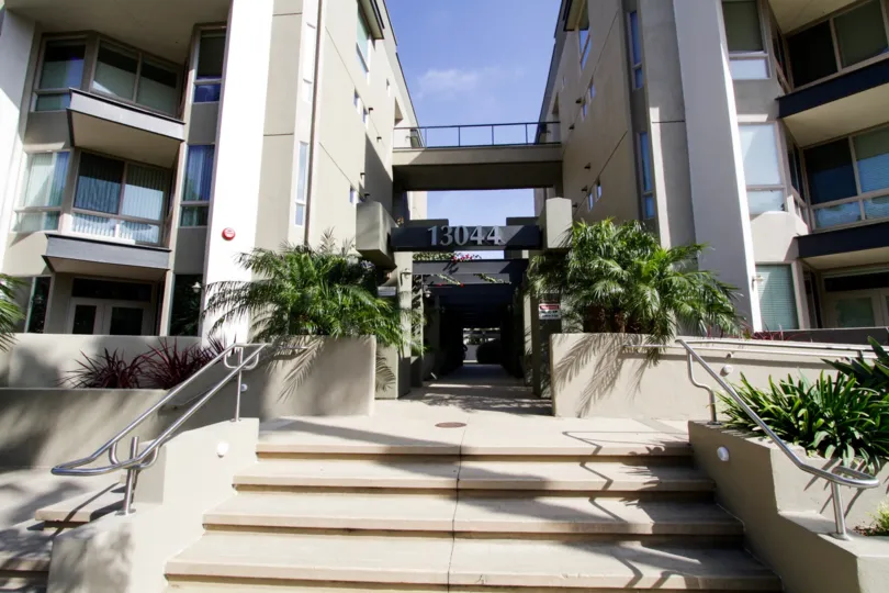 The entryway into Promenade Playa Vista